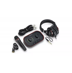 Студийный комплект Focusrite Vocaster One Studio