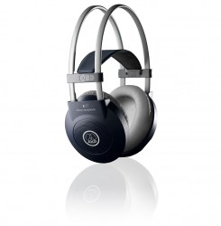 `Наушники AKG K77`