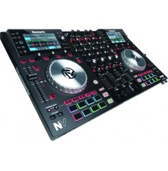 `Контроллер Numark NV`