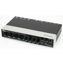 Аудиоинтерфейс Steinberg UR44